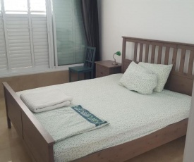 Room near Sheba Medical Center, and Bar Ilan, and TLV Airport