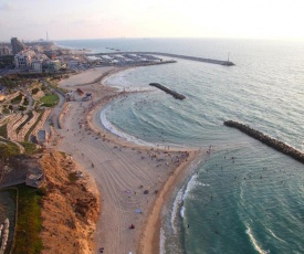 Rotem Suite in MARINA ASHKLON