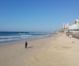 Short Term Apartment Tel Aviv Bat Yam 411