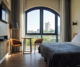 Apartique Hotel