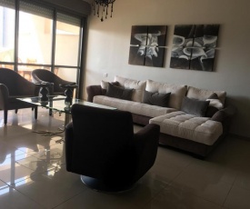 Apartment 2 bedrooms Central Location