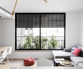 Stylish Urban Tel Aviv Apartment