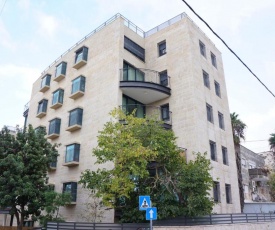 Apartment garden in heart of Bait Vegan 3BDR-1Salon-2Bathroom-3WC