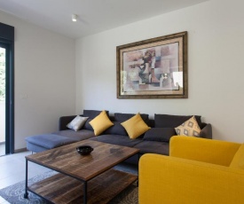 Sunny Luxury Apartments