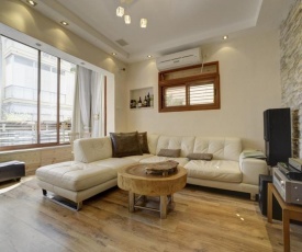 Sunset TLV Apartment - Dizengoff 142