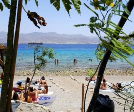 Sunshine Suite Boutique - Only 5 Min Walk To The Beach