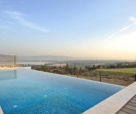 Tal Kinneret