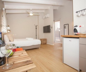 Tslil Suite