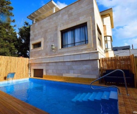 Tubi's beach Villa