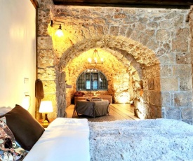 Unique crusader apartment in old Acre