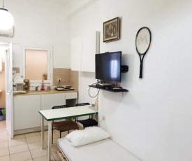 Yerushalayim street Studio Apartment by Domik