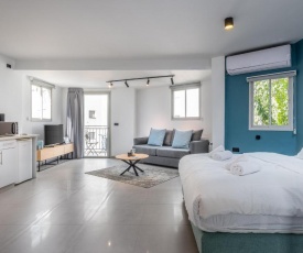 YIRMEYAHOU SUITE ONE