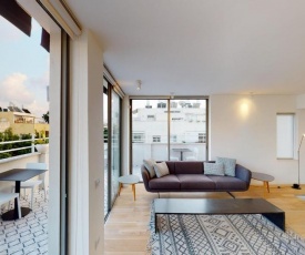 Authentic 3BR Penthouse in Ben Gurion by HolyGuest