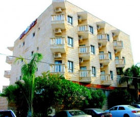 Aviv Holiday Flat