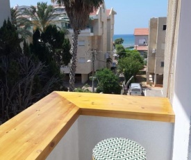 BAT GALIM 25 mtrs from the beach & Rambam - by PORT CITY