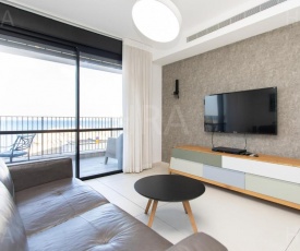 Bat Galim Luxury balcony SEA view Nearby The Beach for Doctor's