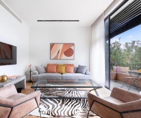 2 Bedroom Frishman Beach