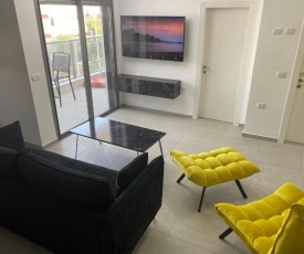Best new! Luxury apartment in Holon for 11 people