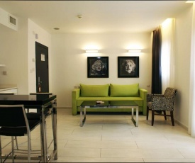 Best Western Regency Suites