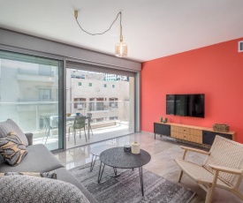 3 Bedrooms apt balcony & parking near banana beach