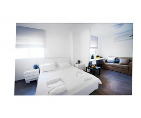 Boutique Apartment "Facing the Sea"