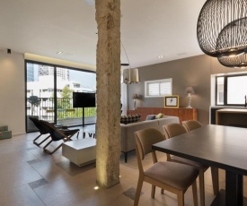 Breathtaking Brand new 3bedroom apt next to the Beach!