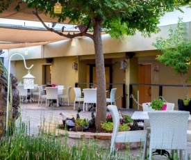 C Hotel Neve Ilan