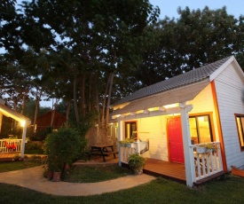 Cabins Tammuz
