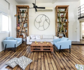 Captivating Apartment With Balcony and Roof Top by Sea N' Rent