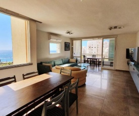 Charming 3 Bdr Apartment Sea View Bat Yam #B5