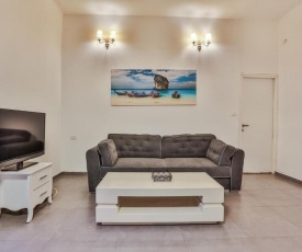 Chic Apartments by the Beach