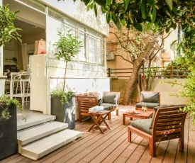 City Living at Tel Aviv's Famous Rothschild Boulevard